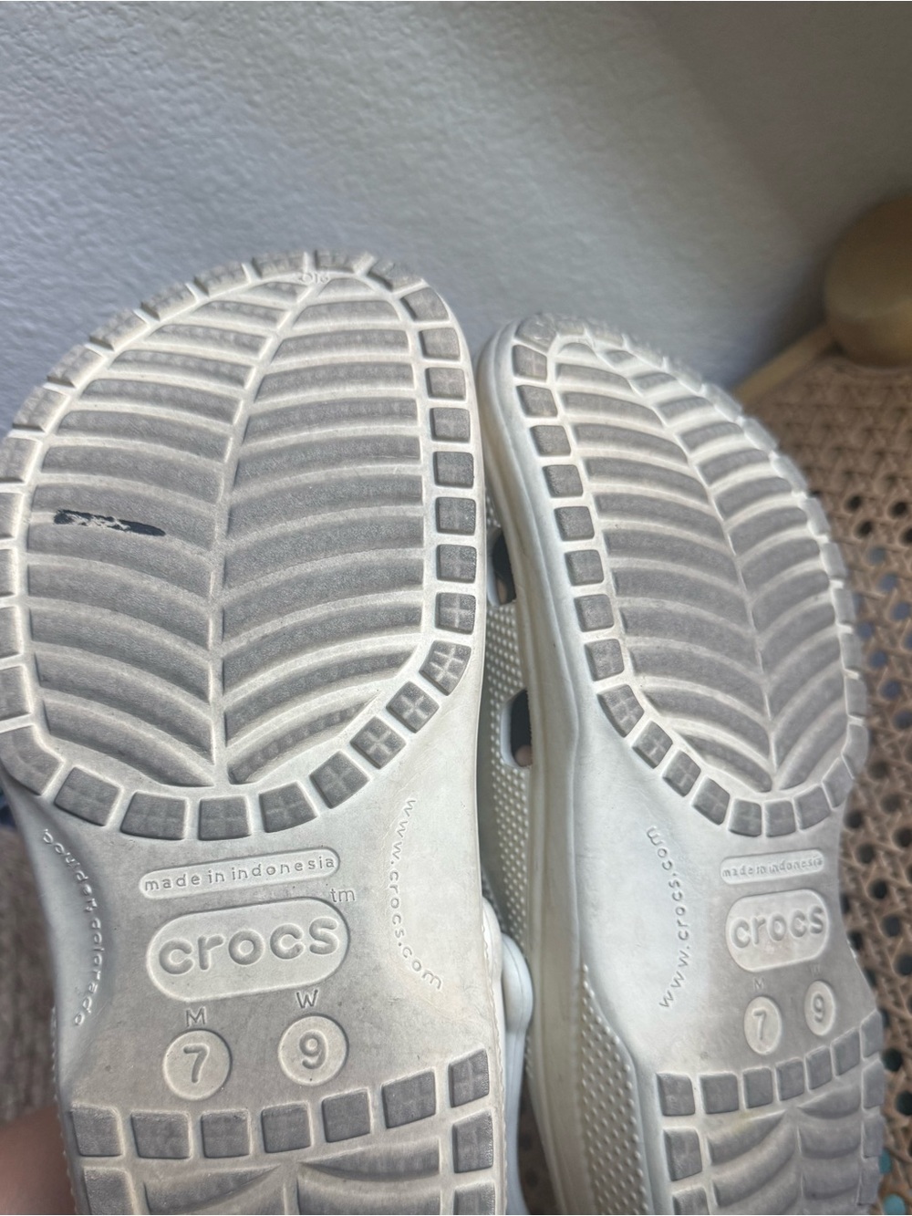 Cream Crocs - Picture 4 of 4